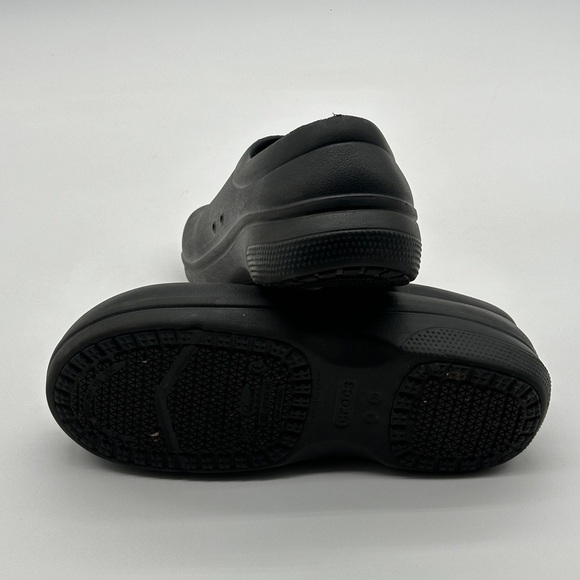 Crocs Slip Resistant Shoes On The Clock Work Clogs Black Slip On Mens 8 W 10 - Picture 10 of 11